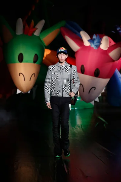 Look 47